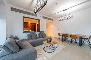 Spectacular 2BR With Burj Khalifa Fountain View
