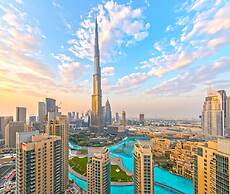 Spectacular 2BR With Burj Khalifa Fountain View