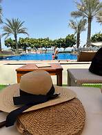 2BR on Palm Jumeirah With Beach and Complimentary Golf