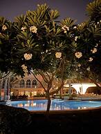2BR on Palm Jumeirah With Beach and Complimentary Golf