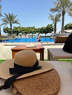 2BR on Palm Jumeirah With Beach and Complimentary Golf