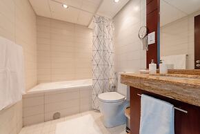 Upgraded Apartment w Stunning Burj Khalifa View