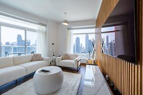 Upgraded Apartment w Stunning Burj Khalifa View