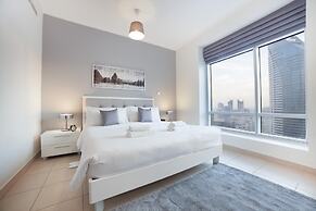 Upgraded Apartment w Stunning Burj Khalifa View