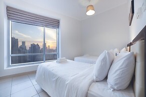 Upgraded Apartment w Stunning Burj Khalifa View