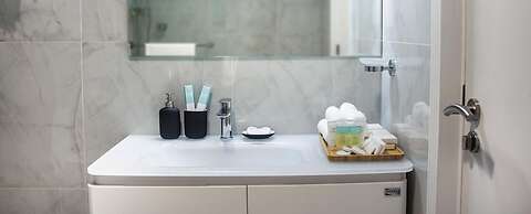 Luxe Studio Near Discovery Gardens Metro Station
