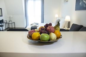 Luxe Studio Near Discovery Gardens Metro Station