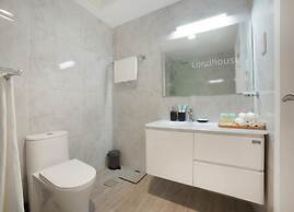 Luxe Studio Near Discovery Gardens Metro Station