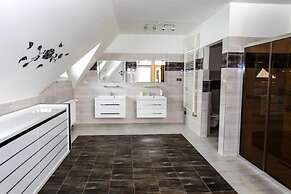 Frenst t pod Radhostem Mofl540