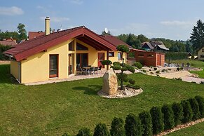 Cerna Kcg350 in Cermn