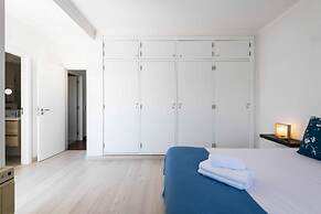 Sesimbra Stylish Villa by Homing