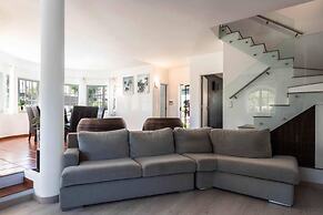 Sesimbra Stylish Villa by Homing