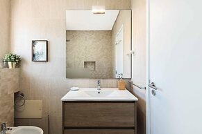 Sesimbra Stylish Villa by Homing