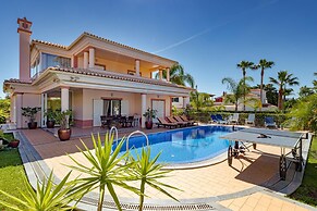 Villa Cor de Rosa in Albufeira