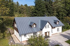 Villa mit Pool Skigebiete Kjh348