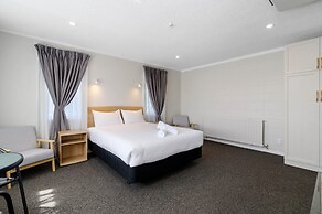 Thermal Oak Motel