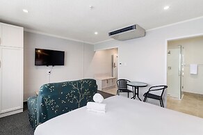 Thermal Oak Motel