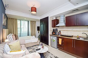 Chrs - Well-kept Furnished Studio