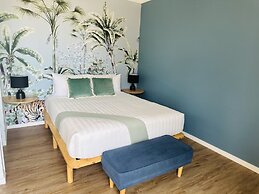 Tessa's on the Beach Boutique Hotel