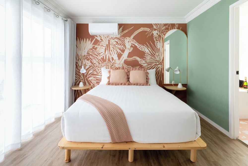 Tessa's on the Beach Boutique Hotel