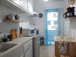 2 Bed Flat - Sleeps 4 - Pets - Parking - Wifi