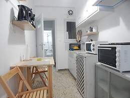 2 Bed Flat - Sleeps 4 - Pets - Parking - Wifi