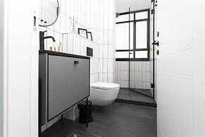 De Picciotto Suites