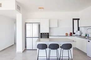 O&O Group-Magical 4BR Panoramic Sea View
