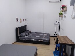 Spot ON 90439 Lh Home