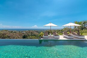 Villa IzaJay