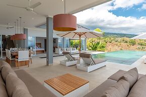 Villa IzaJay