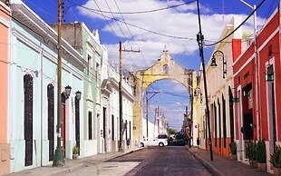 Super Cheap Loft Style Apartment in Merida Wifi Smartv