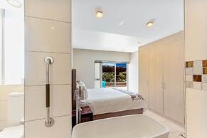 Three Bedroom Apartment - De Waterkant