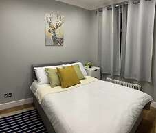 Charming 2-bed Apartment