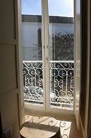 Villa Graça - Hostels and Apartments