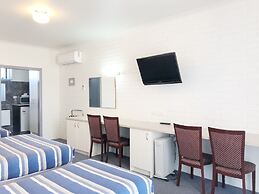 Statesman Motor Inn