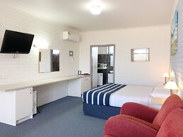 Statesman Motor Inn