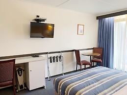 Statesman Motor Inn