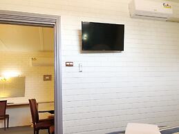 Statesman Motor Inn