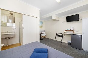 Navigators Motel
