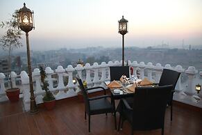 Fort Continental Hotel