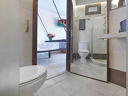 Secret Gem Suites