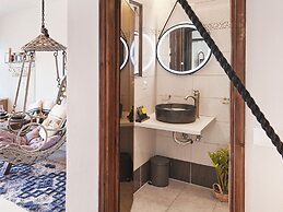 Secret Gem Suites