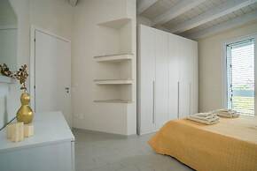 VIlla White