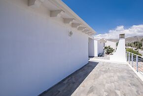 VIlla White