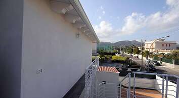 VIlla White