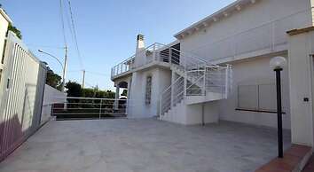 VIlla White