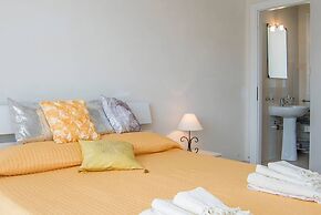 VIlla White