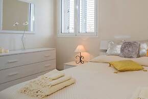 VIlla White