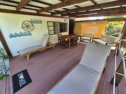 Moana Breeze Eco Lodge